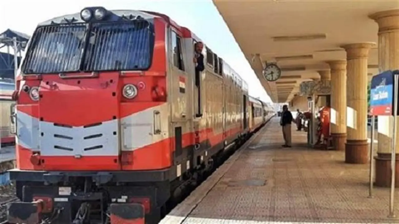 سكة حديد مصر تعلن مواعيد رحلات القطارات من القاهرة والإسكندرية إلى الصعيد